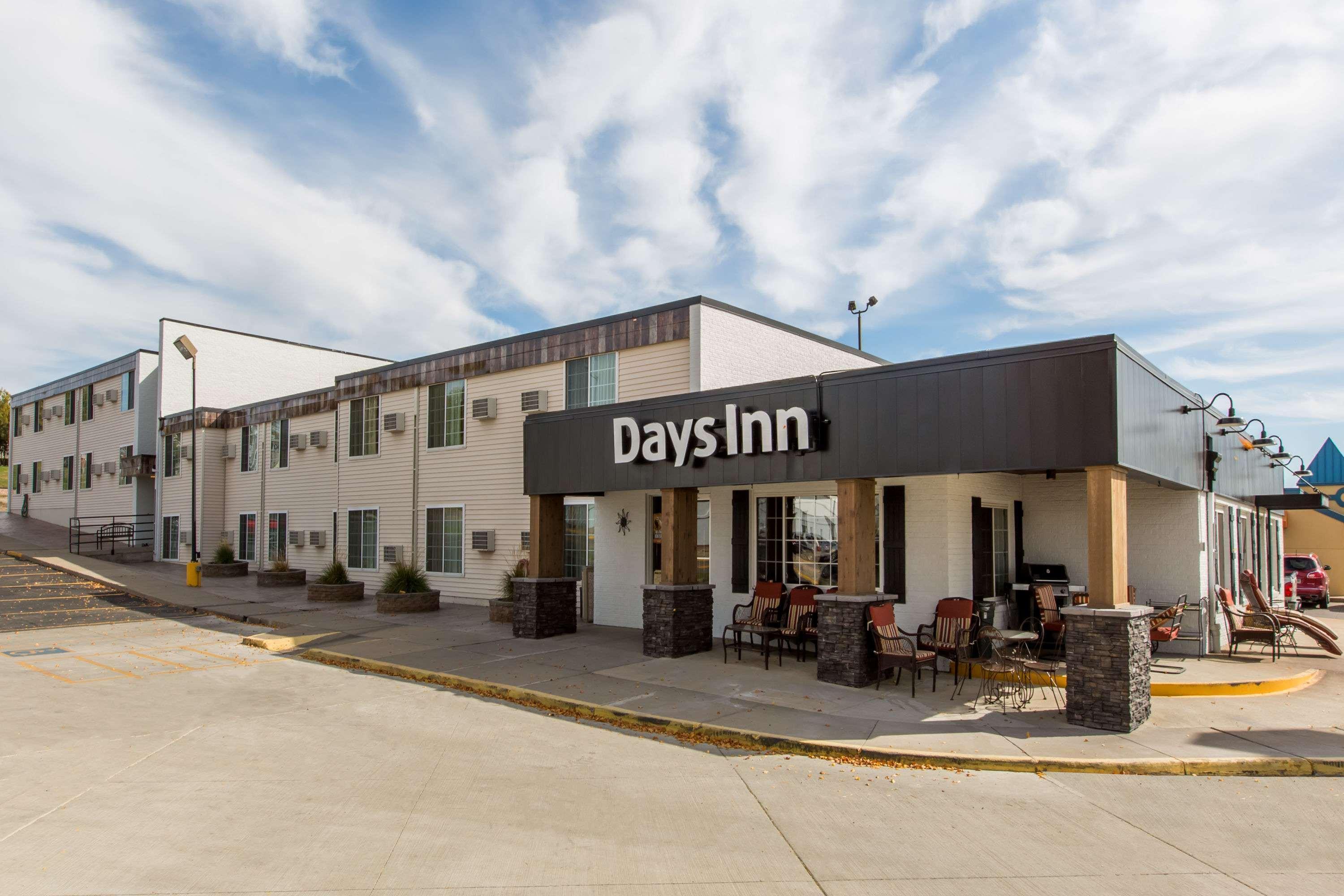 Days Inn By Wyndham Pierre Ngoại thất bức ảnh