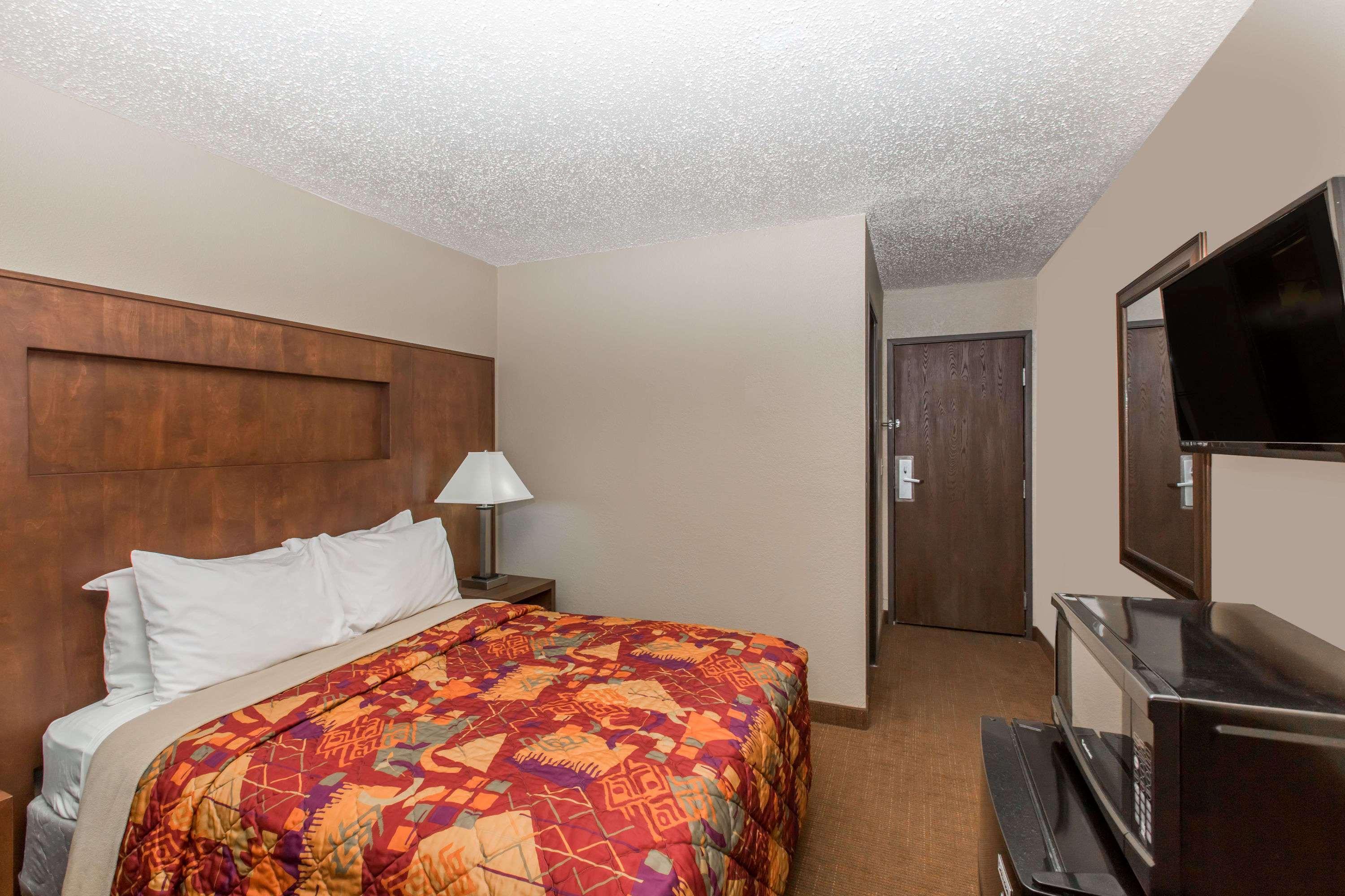 Days Inn By Wyndham Pierre Ngoại thất bức ảnh